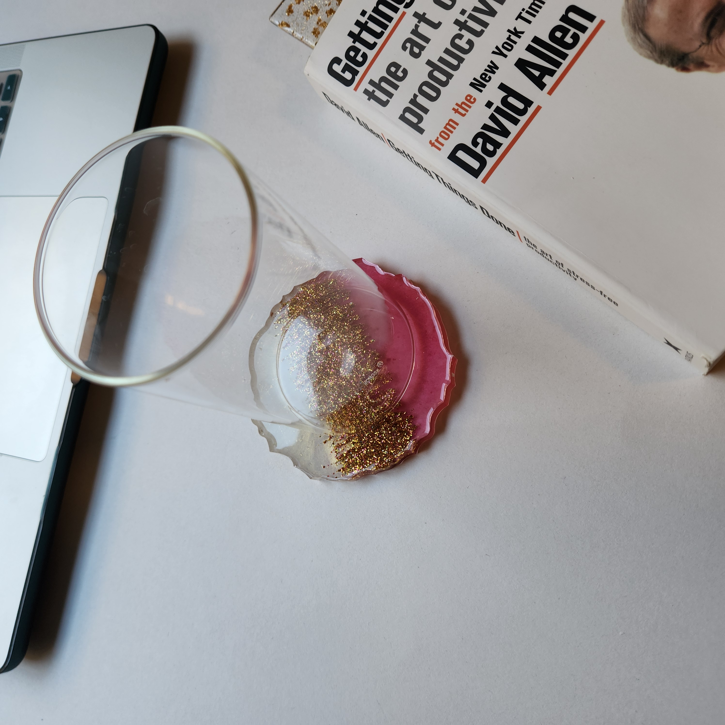 Shimmery Coaster in Pink and White