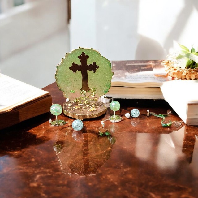 Sacred Cross – Blessings in Resin