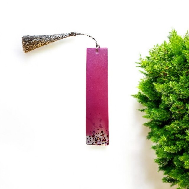 Elegant Pink Resin Bookmark with Pink glitter