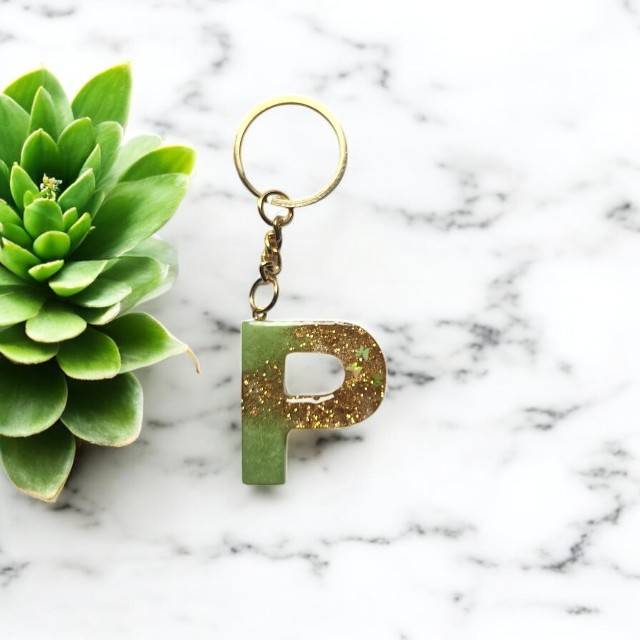 Elegant Pistachio Classic Resin Keychain with Gold tone - Alphabet K